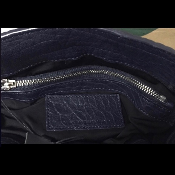 SOLD Alexander Wang Diego cross body - Picture 4 of 6